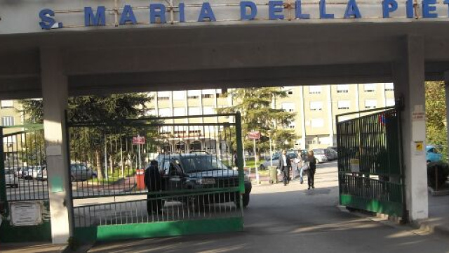 Nola, l'ospedale potrebbe diventare covid center: la protesta di cittadini e politici.