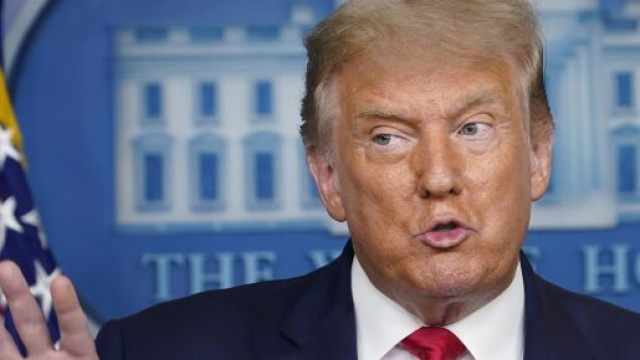 Covid-19, Donald Trump: 'Con o senza vaccino noi stiamo controllando l'epidemia'.