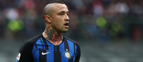 L'Inter blocca Radja Nainggolan.