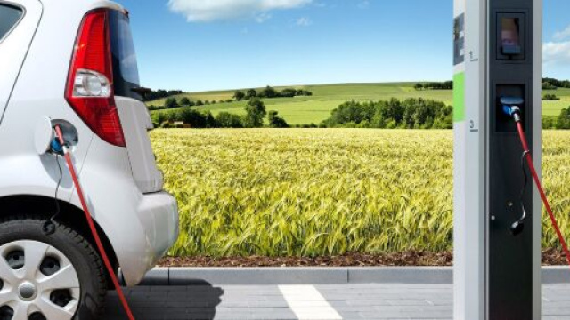 Incentivi auto verso il rinnovo, si punta sulle ibride