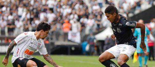 Corinthians e Santos se enfrentaram pela 14ª rodada do Brasileirão. (Arquivo Blasting News)