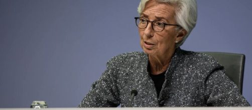 Lagarde no prevé alcanzar la recuperación plena por el coronavirus hasta finales de 2022