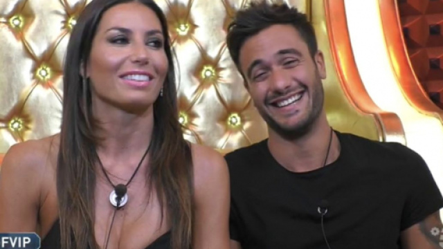 GF Vip, Elisabetta allontana Pierpaolo: 'Non abbracciarmi, sono innamorata fuori'.
