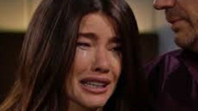 Beautiful, trama 10 ottobre: Steffy disperata crolla tra le braccia di Ridge.