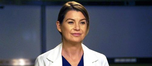 Il nuovo trailer di Grey's Anatomy 17 dedica la stagione agli operatori sanitari impegnati nella lotta al Covid-19.
