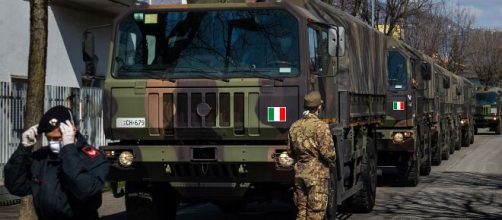 Coronavirus, il Governo vorrebbe inviare l'Esercito a Napoli per gestire l'emergenza sanitaria.