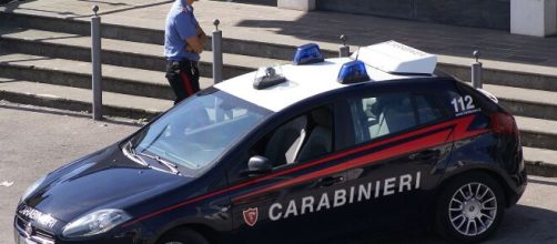 Brescia, 42enne scomparsa: carabinieri fermano l'ex mentre butta tappeto sporco di sangue