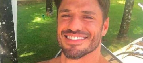 João Maurício, ex-BBB, estava dirigindo um carro quando ocorreu o acidente. Foto: Arquivo Blasting News