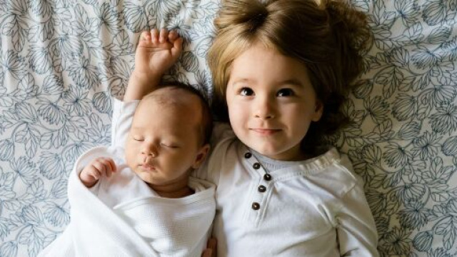 Premio alla nascita: INPS comunica le istruzioni per gravidanze, adozioni o affidi plurimi