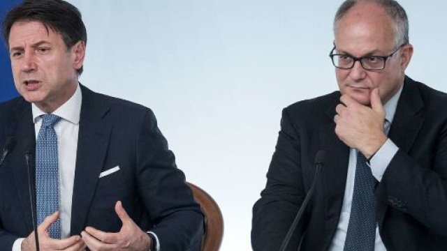 Bozza Manovra, legge di Bilancio da 38 miliardi: dal blocco ai licenziamenti all'assegno unico per i figli.