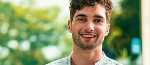 Un posto al sole, anticipazionei al 27/11: Niko sarà stressato dal suo lavoro.