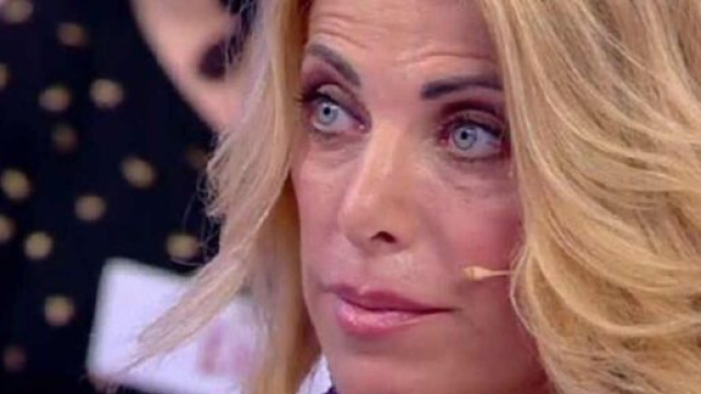 Lutto a Uomini e Donne, muore la madre di Anna Tedesco.