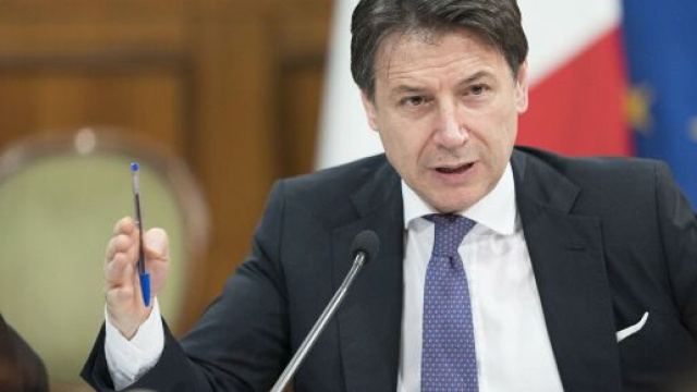 Contratti statali e scuola: aumenti stipendi Pa di 107 euro al mese lordi ma solo dal 2021.