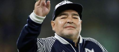 Diego Maradona, considerado o maior jogador argentino da história do futebol mundial, faleceu nessa quarta-feira aos 60 anos