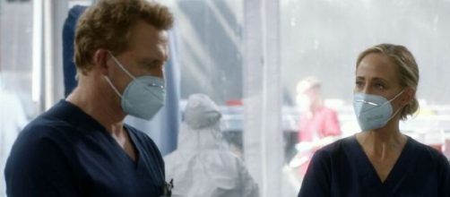 Anticipazioni Grey's Anatomy 17x05: Teddy prova a ricostruire il rapporto con Tom e Owen.