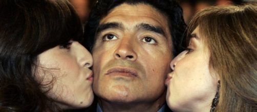 Diego Armando Maradona y dos de sus hija, Dalma y Giannina.