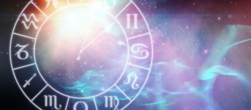 Oroscopo del giorno per tutti i segni zodiacali.