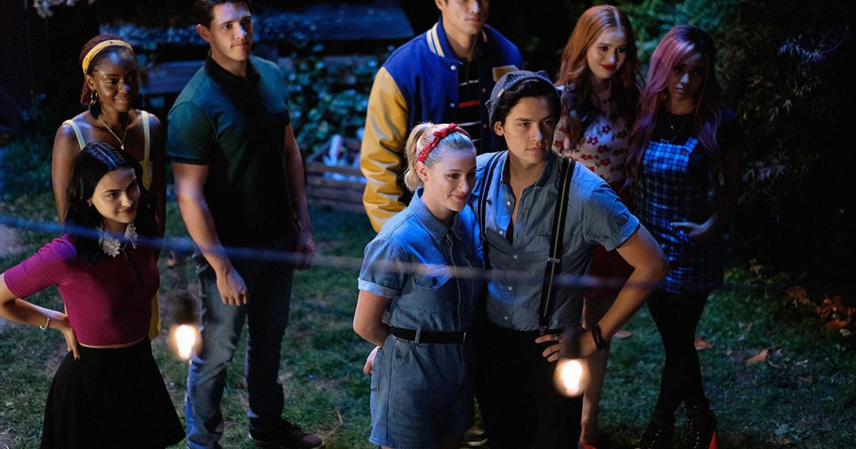 Riverdale 5 Aguirre Sacasa pubblica il poster Niente Riverdale 5 Aguirre Sacasa pubblica il poster Niente