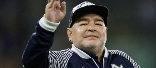 Diego Armando Maradona muere a los 60 años.