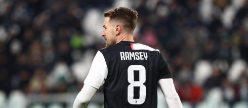 Juventus, Ramsey potrebbe lasciare il posto a De Paul.