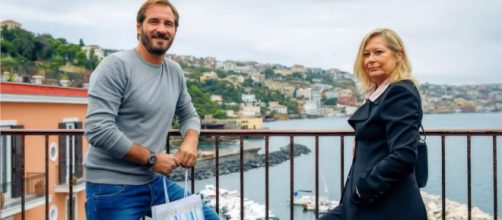 Un posto al sole: Alberto Palladini (Maurizio Aiello) e Barbara Filangieri (Mariella Valentini).