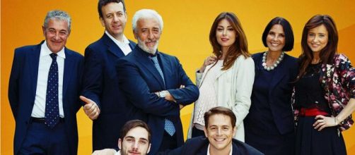 Un posto al sole, spoiler al 4 dicembre: Barbara corteggia Alberto, Massaro scopre la relazione di Bice e Cotugno.