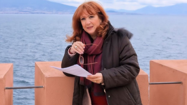 Un posto al sole, Giulia Poggi (Marina Tagliaferri).