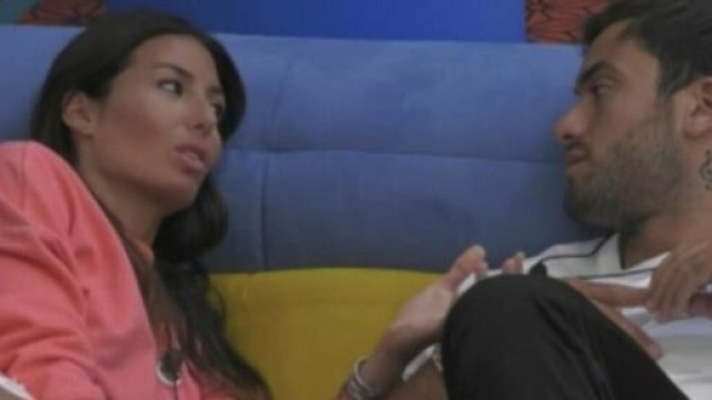 GF Vip, scenata di gelosia Gregoraci-Pretelli