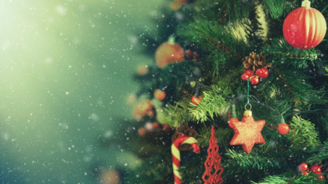 Frasi di Natale: auguri e aforismi per amici, famigliari e colleghi.