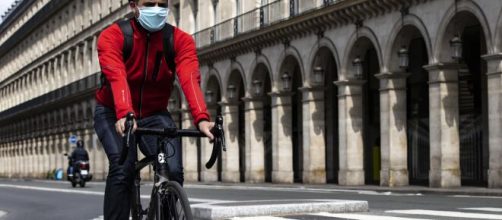 In zone rosse e arancione non si può uscire dal comune di residenza in bicicletta.