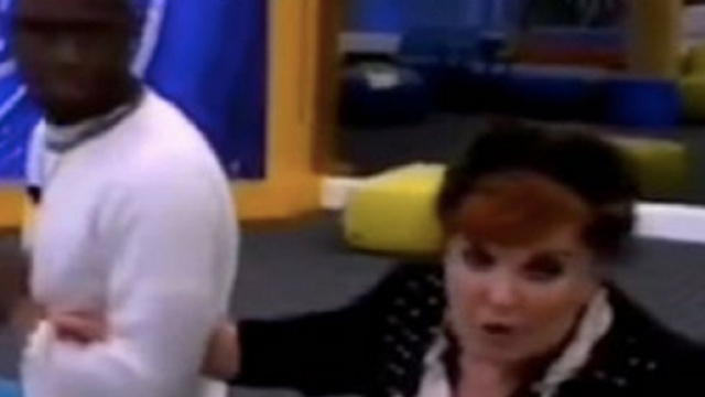 GF Vip: Patrizia De Blanck criticata per aver preso a schiaffi Barwuah.