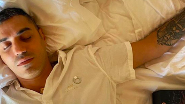 Marracash torna a parlare del suo periodo buio.