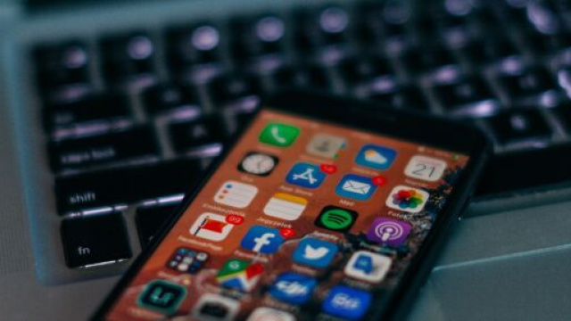 Nightware, la nuova applicazione per Apple Watch che potrebbe aiutare a combattere gli incubi - foto di vscarfia.com.