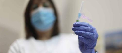 Madrid confirma que tendrá 300.000 vacunas en enero