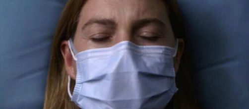 Nell'ultimo episodio dell'anno di Grey's Anatomy 17, la protagonista potrebbe riprendere coscienza.