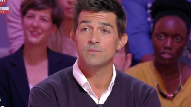TPMP : Jean-Pascal Lacoste tacle Jennifer et Cyril Hanouna.©C8 Capture