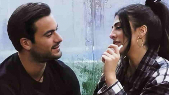 GF Vip, Giulia consolata da Pierpaolo: 'Stanca di fare lo show, tu mi capisci e ti adoro'.