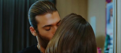 DayDreamer, trama Turchia: Can e Sanem raccontano a Mevkibe che sono tornati insieme.