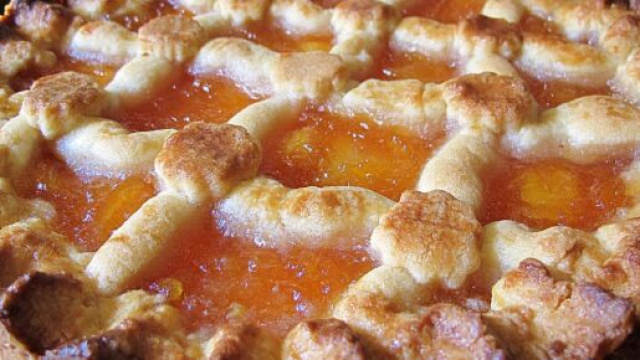 Crostata di pere all'Armagnac, un dolce diverso dai soliti per Natale.