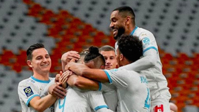 L'OM se plaint de l'arbitrage sur Twitter, les Lyonnais et Parisiens se moquent. ©Instagram olympiquedemarseille