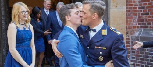 Los suizos, más abiertos al matrimonio LGTB+