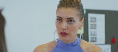 DayDreamer, anticipazioni turche: Leyla cantante, Emre geloso.