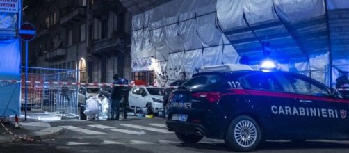 Milano: ginecologo accoltellato a morte, forse durante una rapina.