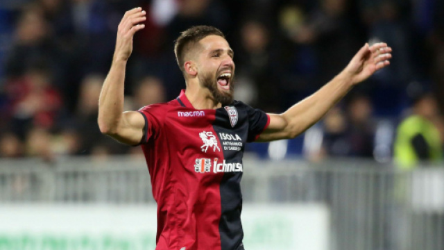 L'Inter pensa a Pavoletti come vice Lukaku.