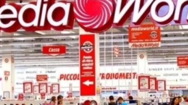 Mediaworld continua le assunzioni di personale.
