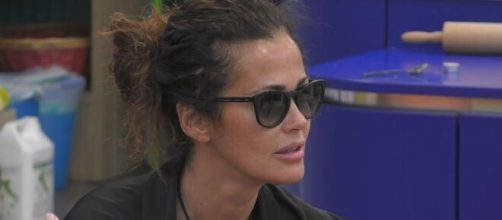 GF Vip, Samantha sbotta contro Stefania: 'Attaccata da una psicopatica, non mi sta bene'.