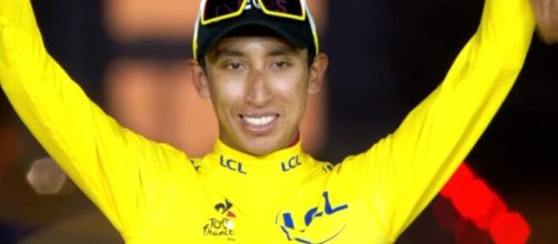 Egan Bernal in maglia gialla al Tour de France 2019.