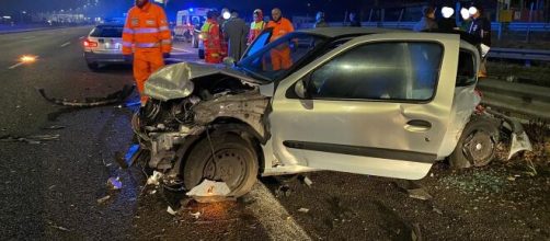 Calabria, grave incidente stradale: perde la vita un 19enne (foto di repertorio).