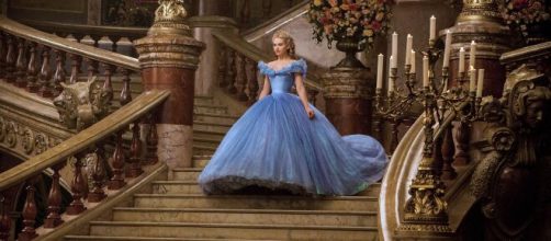 Cenerentola: stasera 27 dicembre 2020 su Rai1 il live action diretto da Kenneth Branagh.