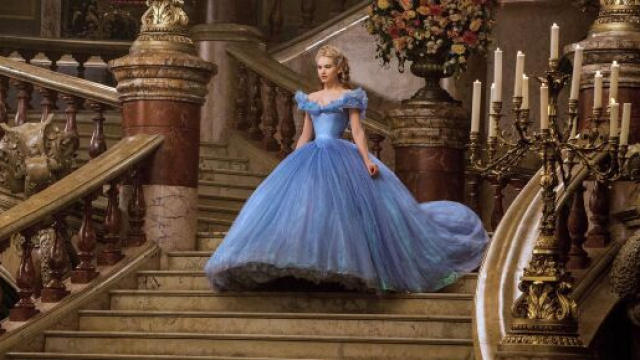 Cenerentola: stasera 27 dicembre 2020 su Rai1 il live action diretto da Kenneth Branagh.